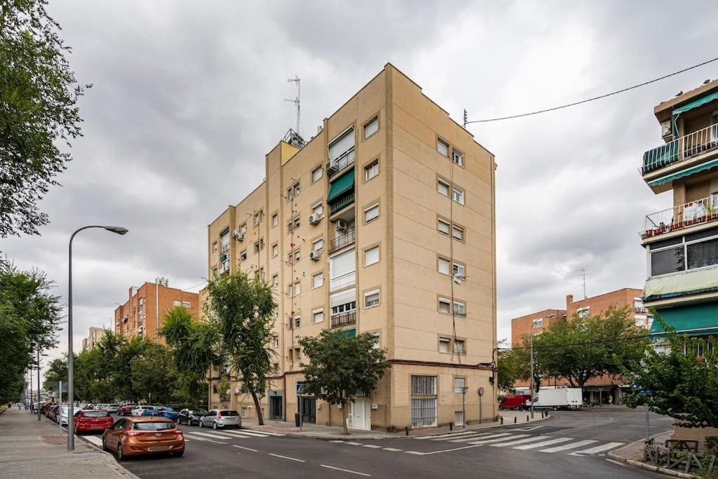 Arriaga Alto- Coqueto Duplex. Parking Gratuito Apartment Madrid Bagian luar foto